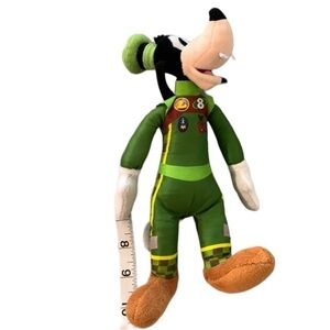 DISNEY Just Play GOOFY - 10” ROADSTER RACER Race Car Driver Plush Stuffed Toy ⭐️